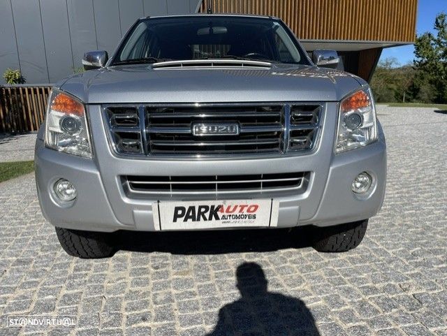 Isuzu D-Max 2.5 DTi CD 2WD LS CM - 2