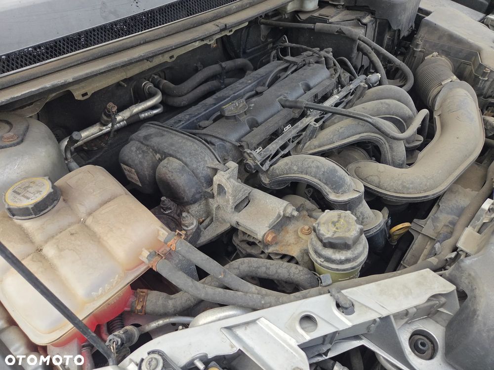 Ford Focus 1.6 Trend - 16