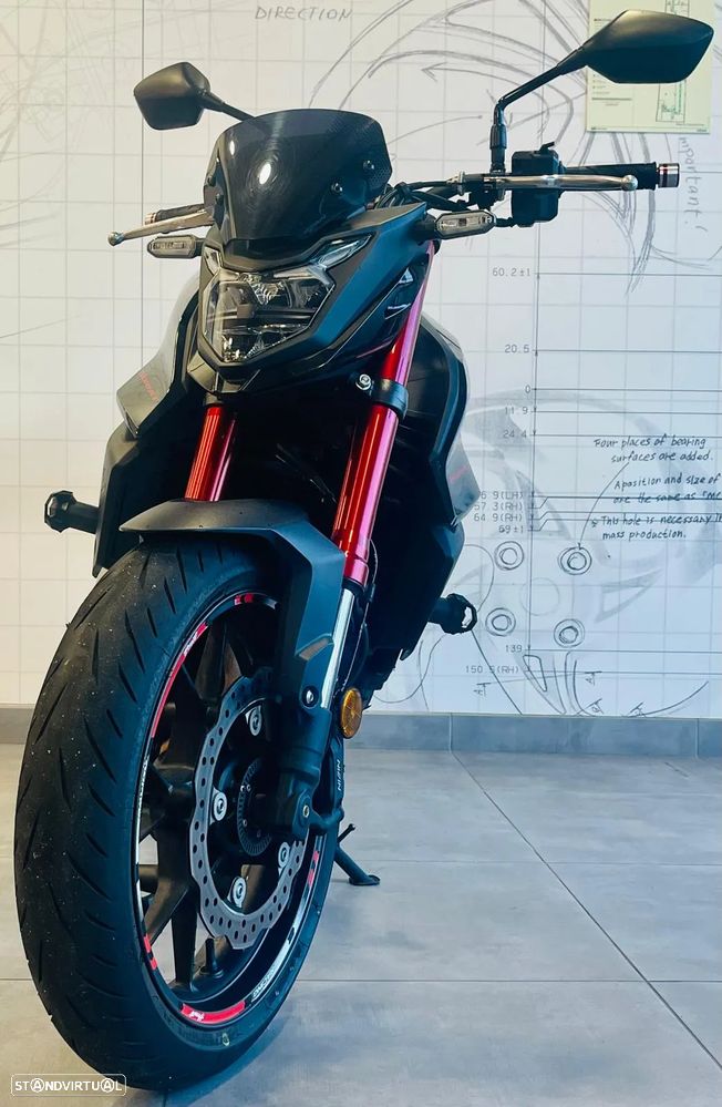 Honda Hornet 750 - 9