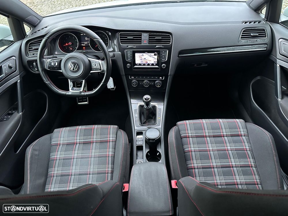 VW Golf 2.0 TSi GTi Performance - 8