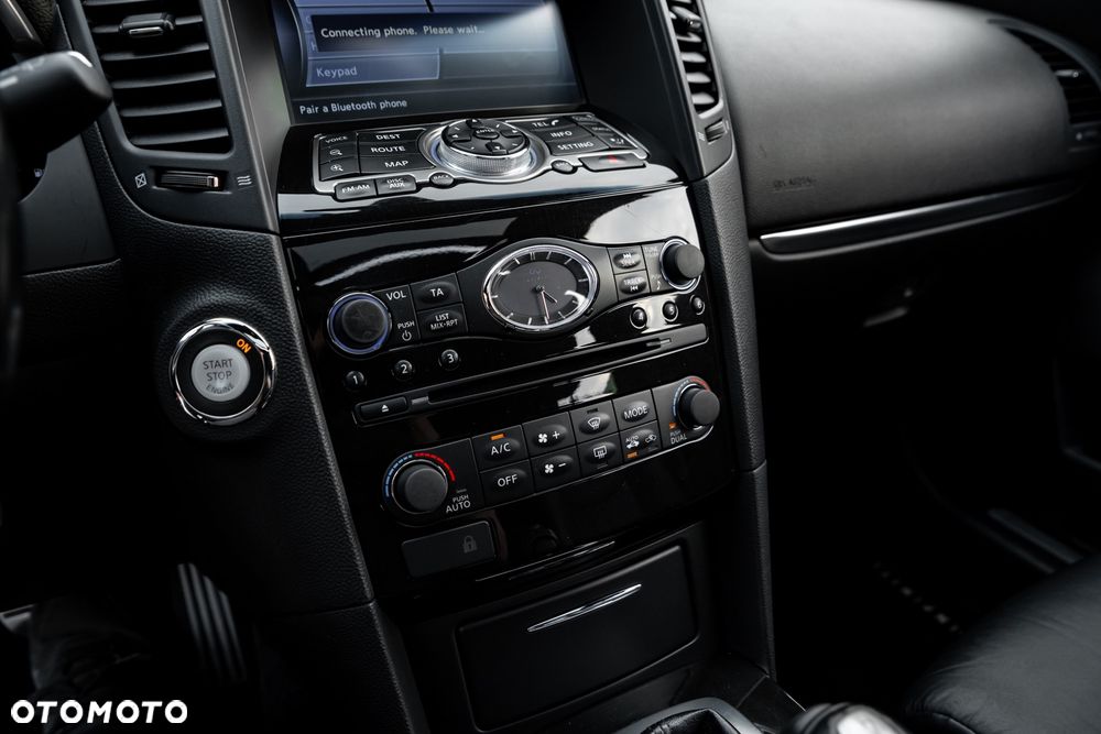 Infiniti QX70 3.7 AWD S - 33