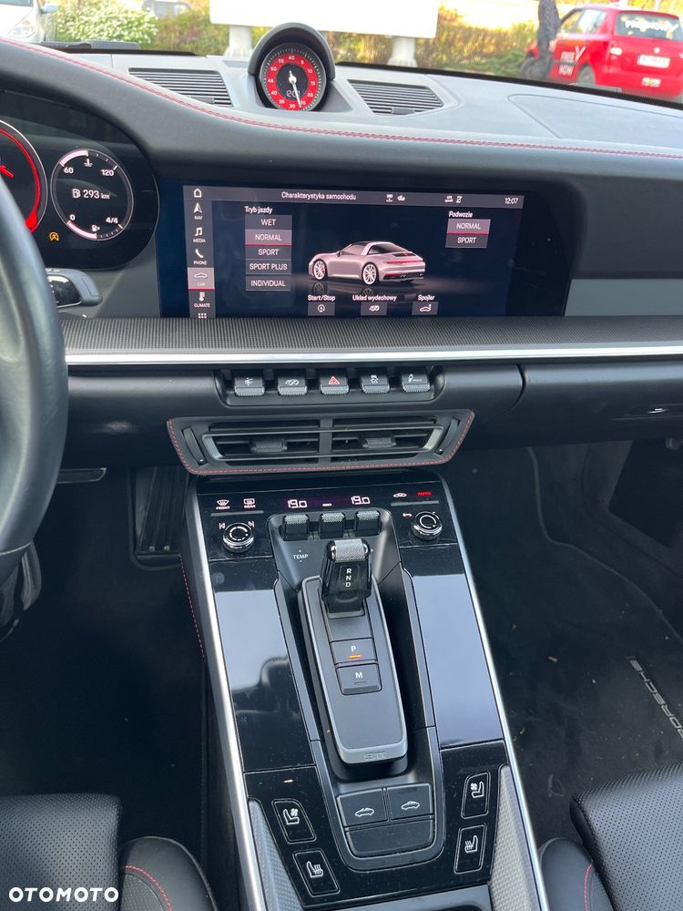 Porsche 911 Targa 4S PDK - 16