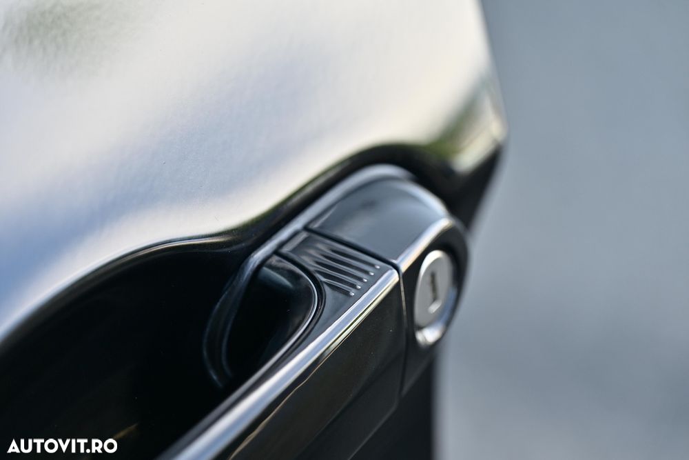 BMW X3 xDrive20d AT Luxury Line - 35