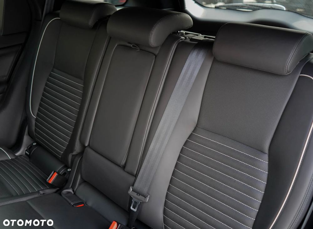 Land Rover Discovery Sport 2.0 Si4 HSE - 32