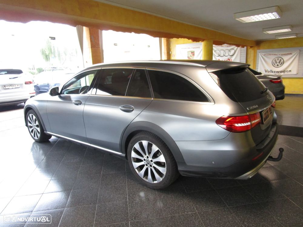 Mercedes-Benz E 220 d 4-Matic All Terrain Avantgarde + - 9