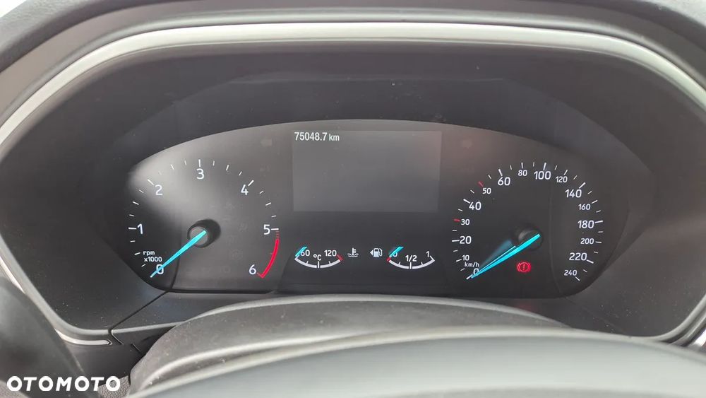 Ford Focus 1.5 EcoBlue Connected - 11