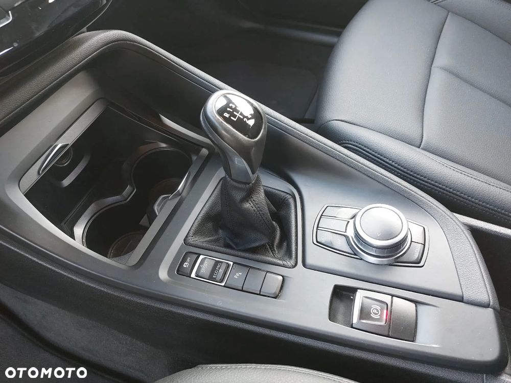 BMW X1 sDrive18i Advantage - 19