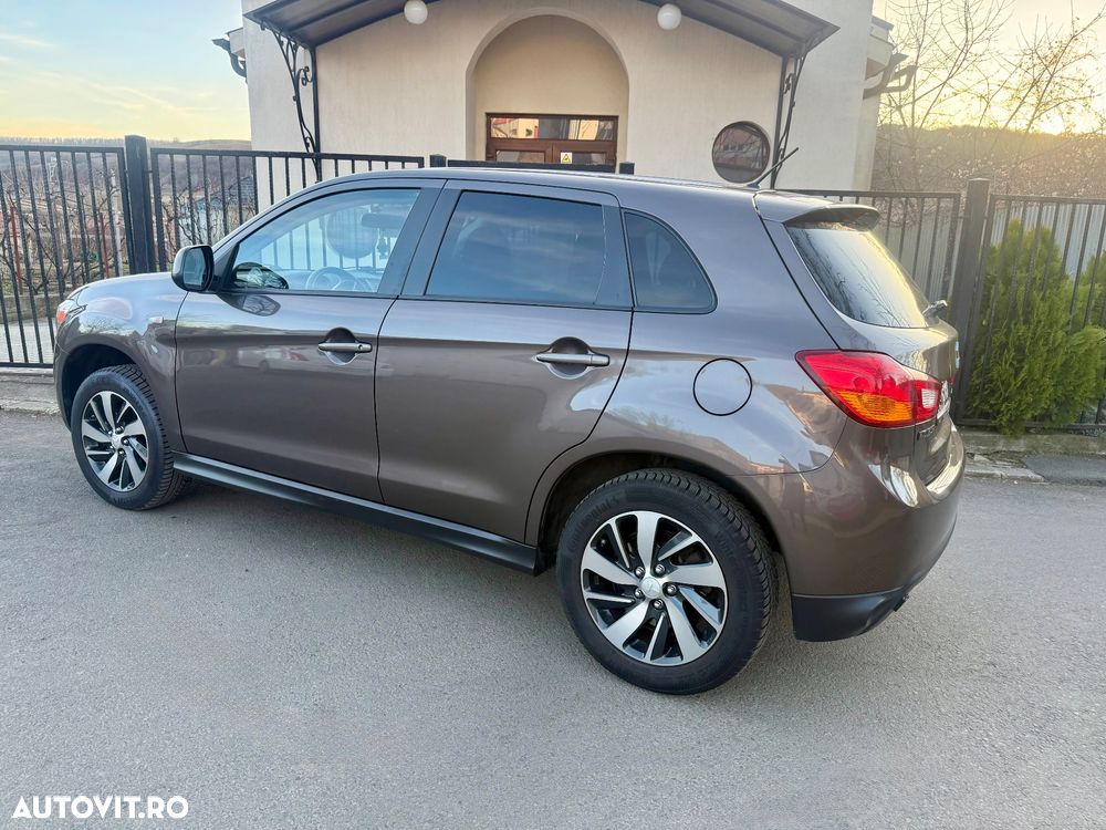 Mitsubishi ASX 1.6L 2WD Invite A30 - 32