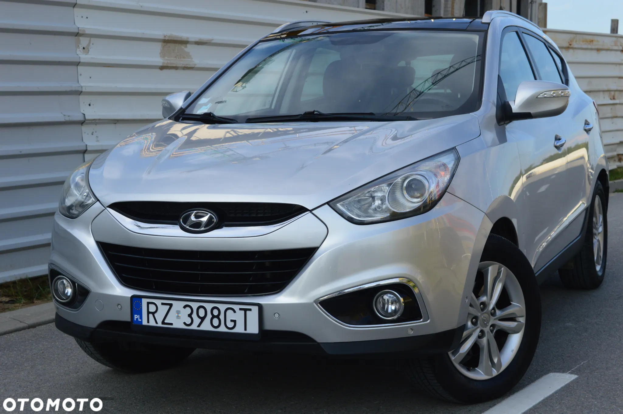 Hyundai ix35 1.7 CRDi 2WD blue Finale Silver - 3