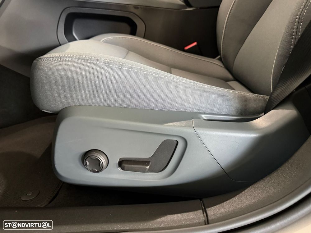 Polestar 2 Standard Range 69 kWh - 17