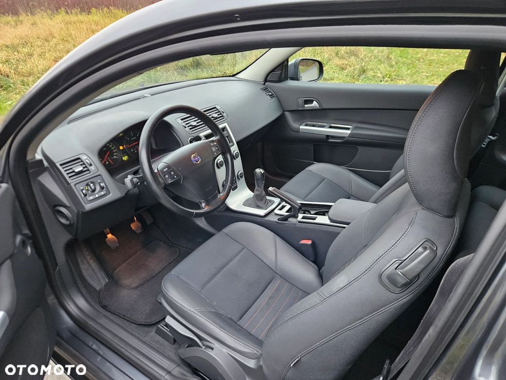 Volvo C30 2.0D Momentum - 7