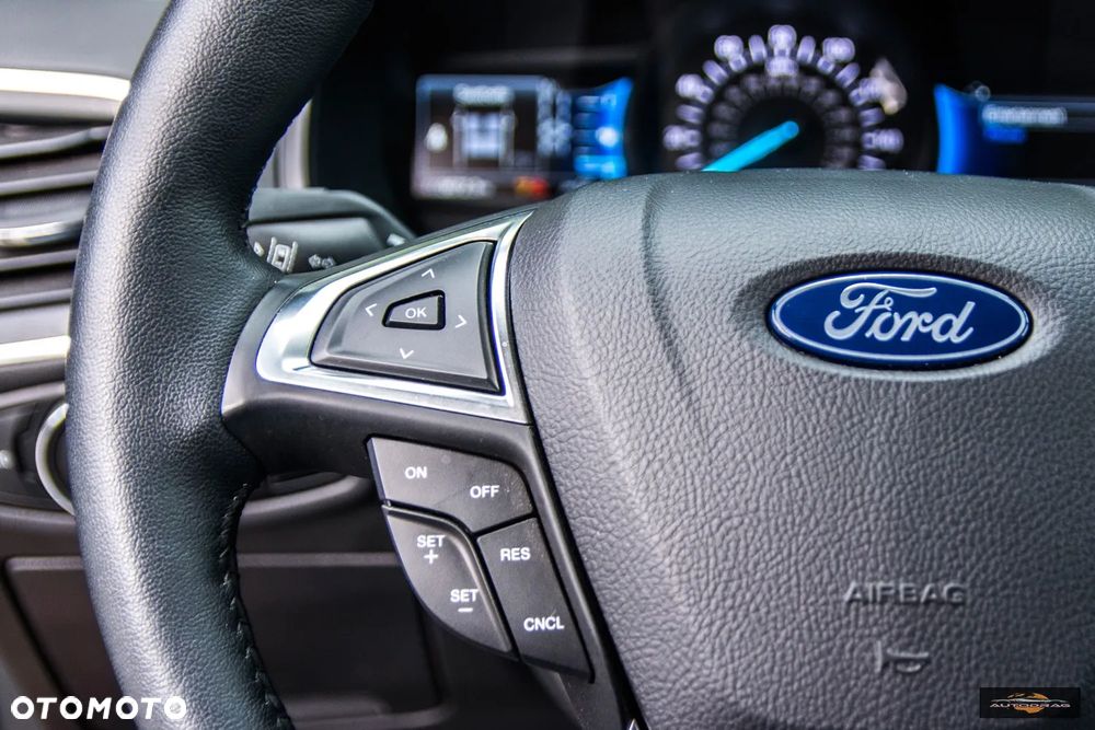 Ford Edge - 36