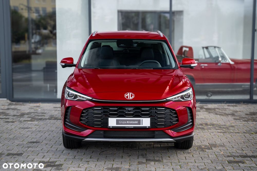 MG ZS - 11
