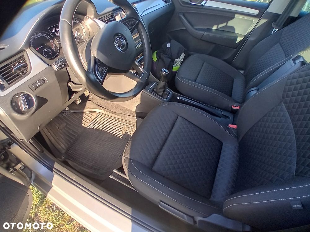 Skoda RAPID 1.6 TDI Style - 7