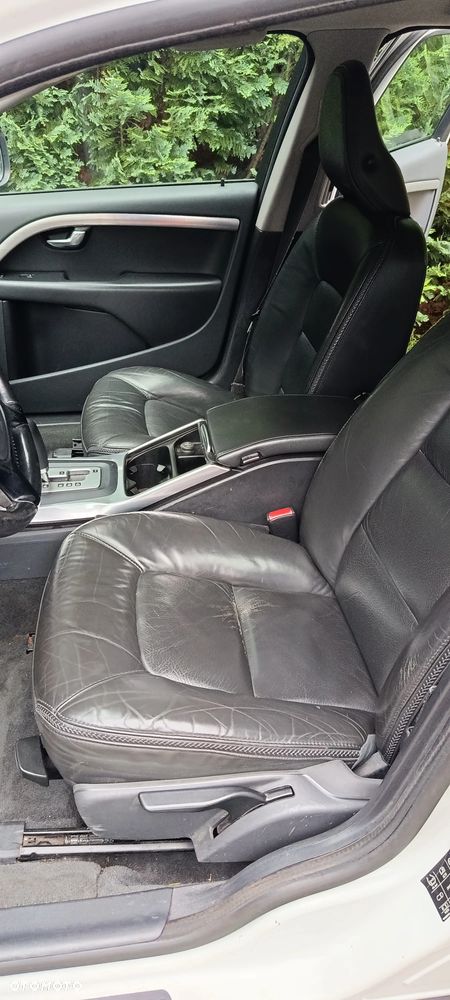 Volvo XC 70 - 8