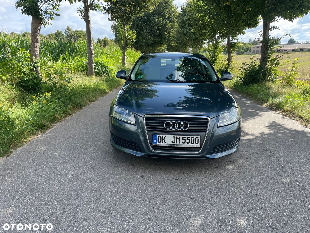 Audi A3 3-drzwiowe 1.6 Ambition - 9