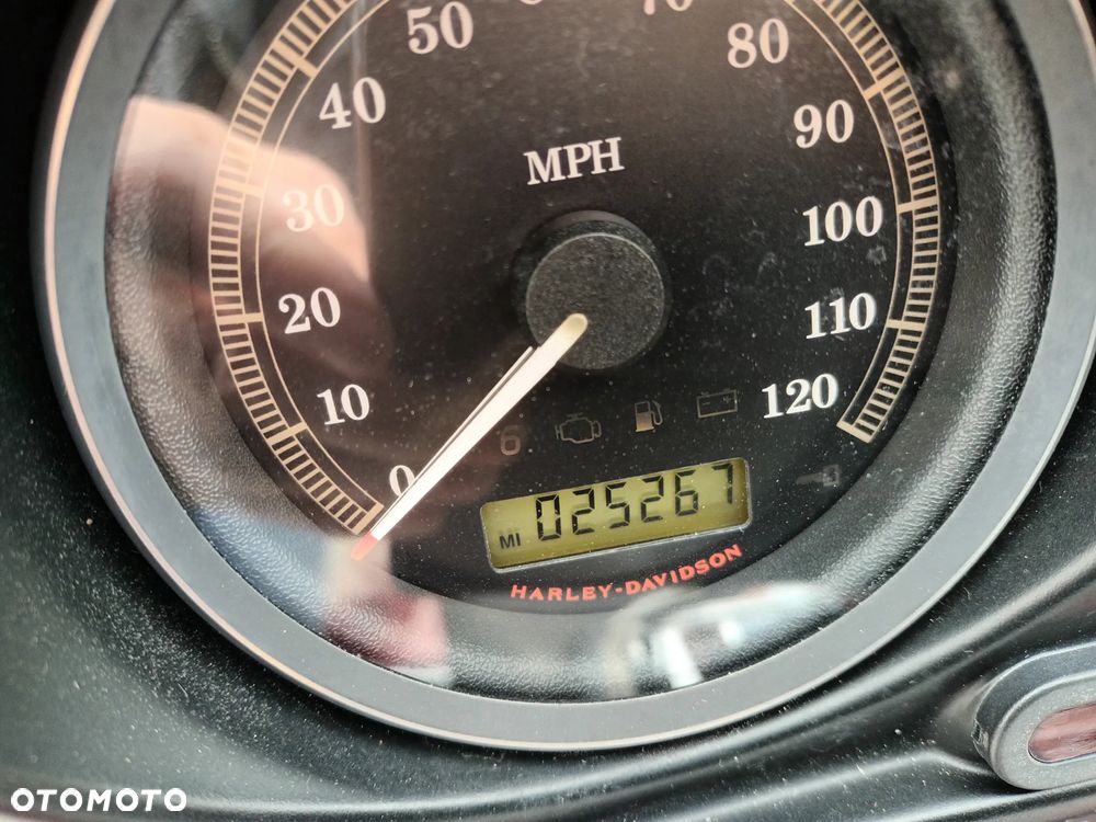 Harley-Davidson FLHTCU Ultra - 12