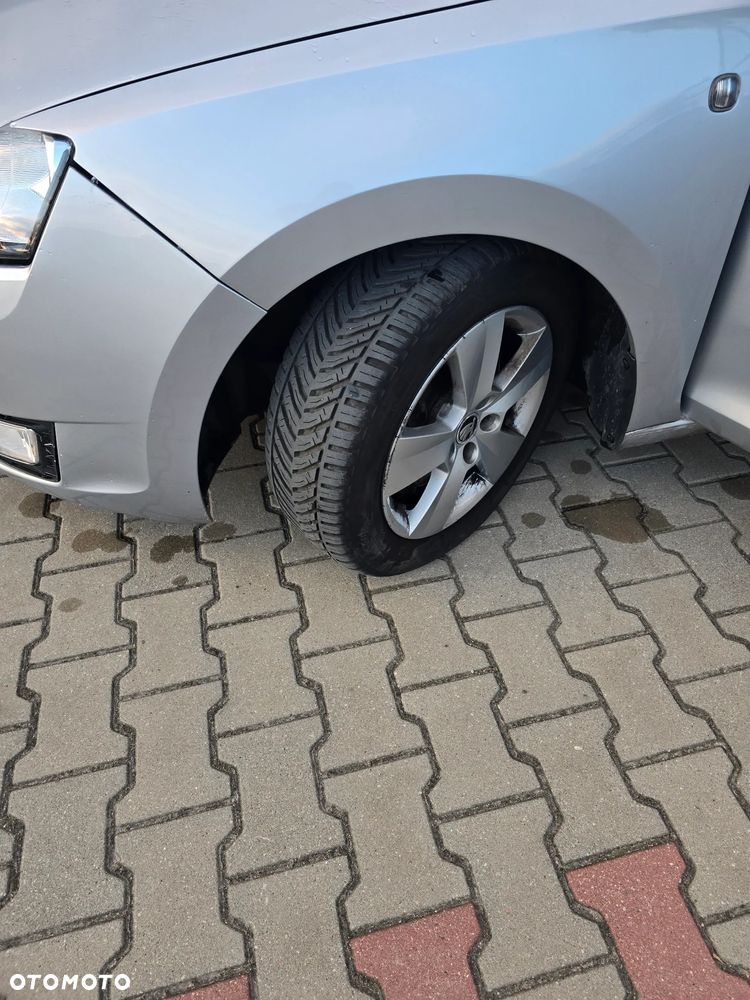 Skoda RAPID 1.6 TDI DPF Active - 4