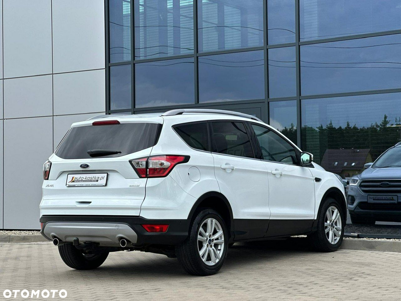 Ford Kuga 1.5 EcoBoost 2x4 Titanium - 9