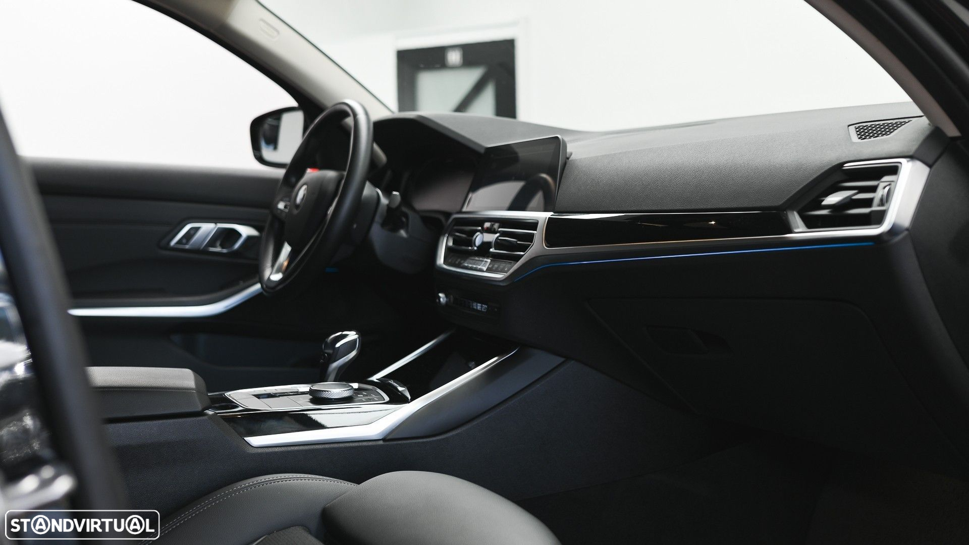BMW 330 e Touring Line Sport Auto - 31