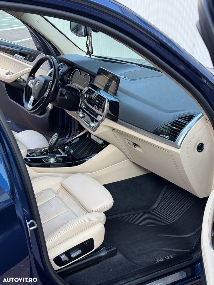 BMW X3 xDrive20d AT Luxury Line - 16