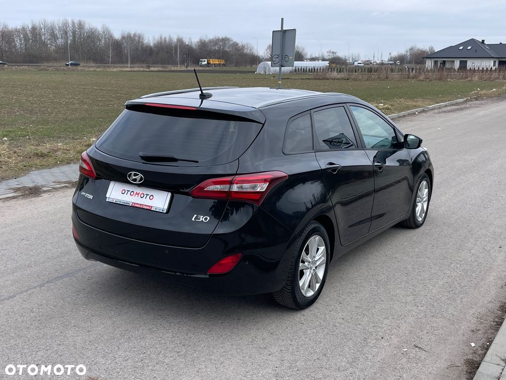 Hyundai i30 1.6 CRDi Premium - 32