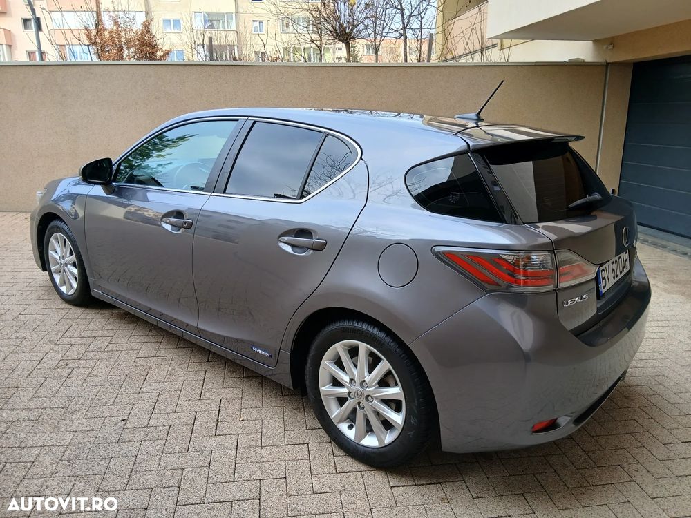 Lexus CT 200h - 3