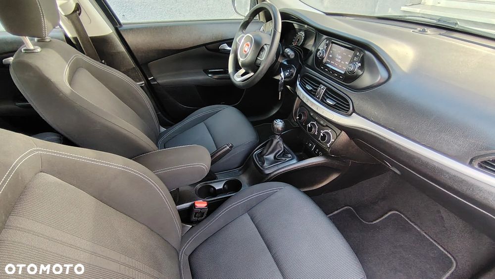 Fiat Tipo 1.4 T-Jet Lounge - 16