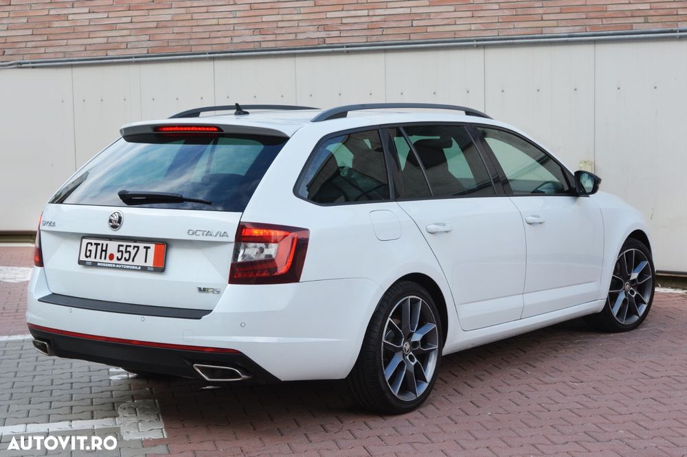 Skoda Octavia 2.0 TDI DSG RS - 3