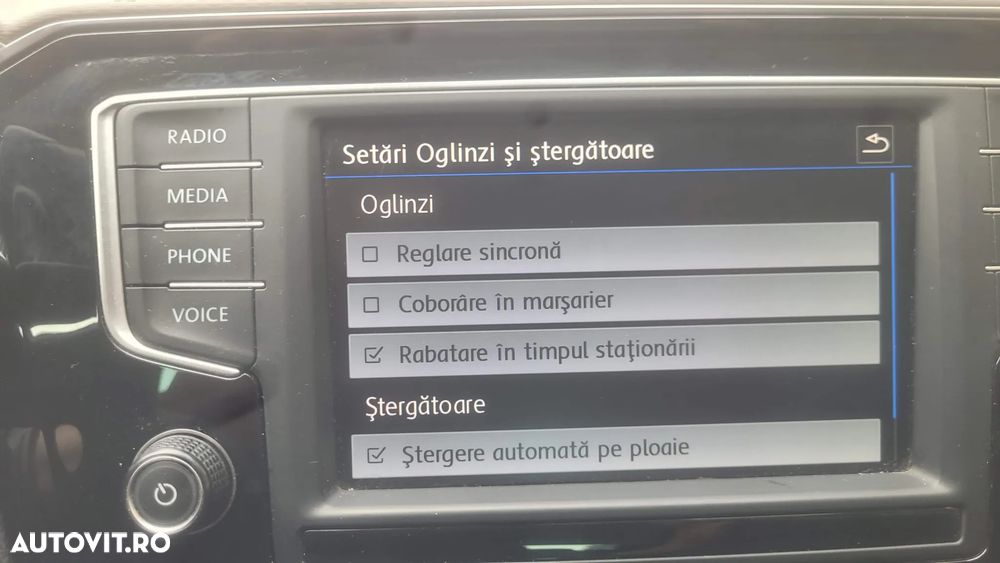 Volkswagen Passat - 12