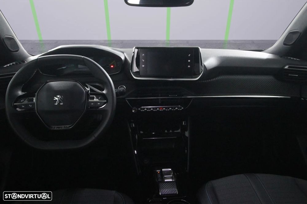 Peugeot e-2008 - 11