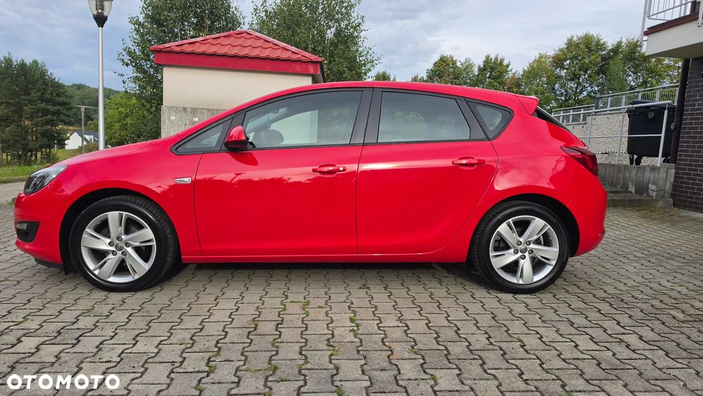 Opel Astra 1.6 Exklusiv - 25