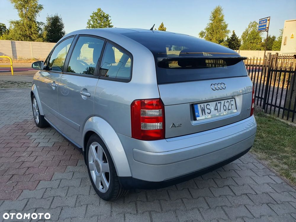 Audi A2 1.4 - 8