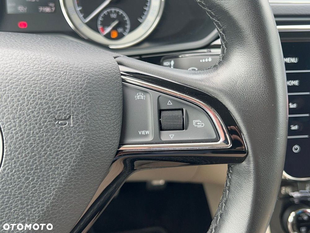 Skoda Superb 2.0 TSI L&K DSG - 24