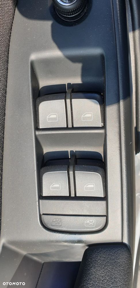 Audi A4 Avant 2.0 TDI DPF Ambition - 27