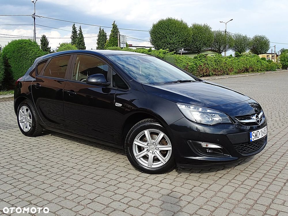 Opel Astra 1.4 T Cosmo EU6 - 23