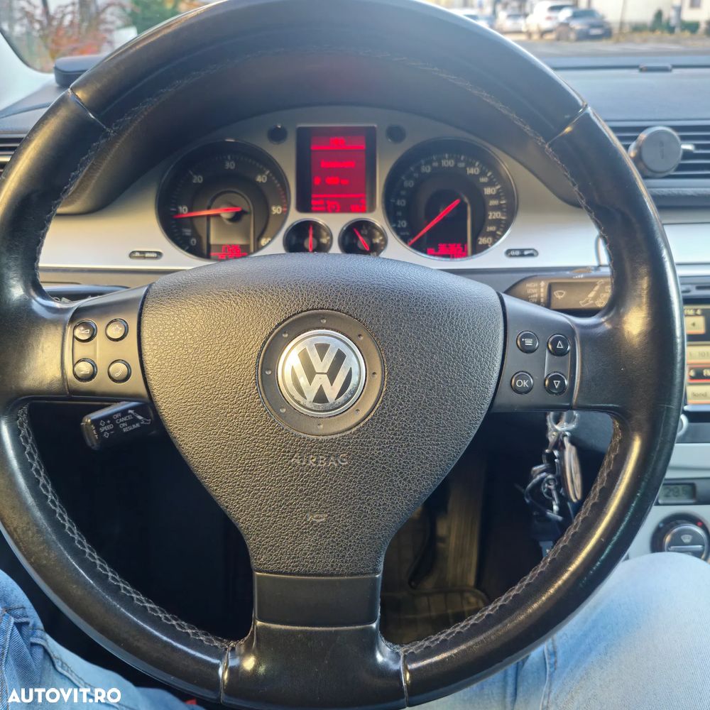 Volkswagen Passat 1.9 TDI DPF Comfortline - 8