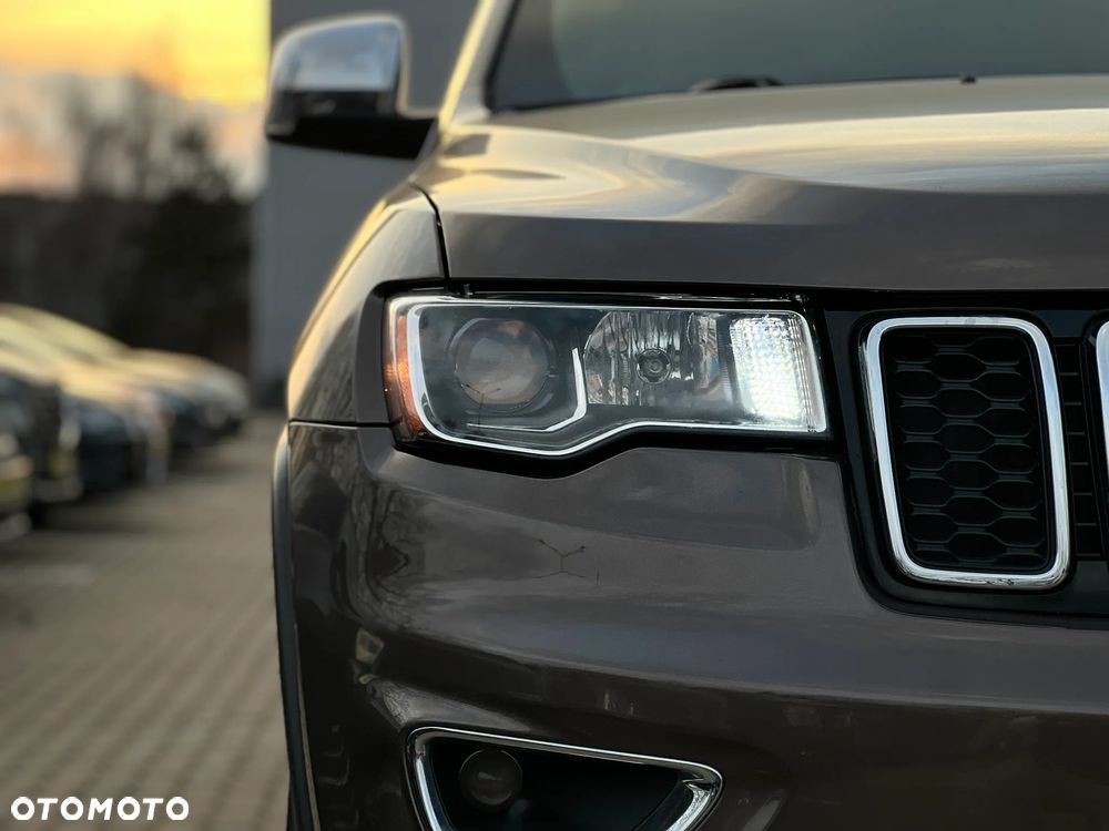 Jeep Grand Cherokee - 11