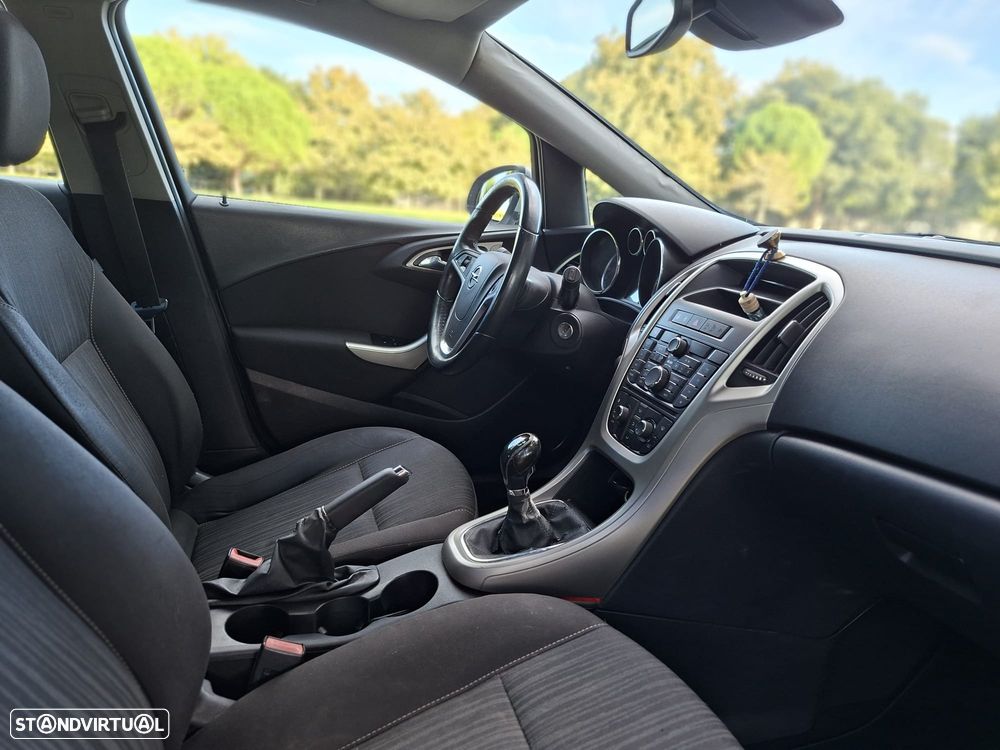 Opel Astra 1.4 Enjoy - 36