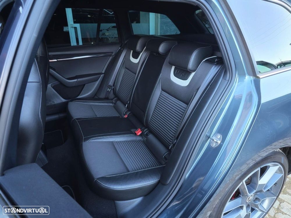 Skoda Octavia Break 2.0 TDI DSG RS - 8