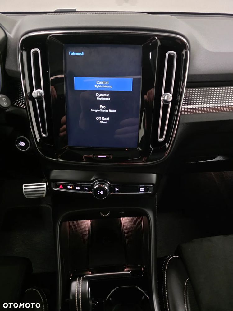 Volvo XC 40 D3 SCR R-Design - 15