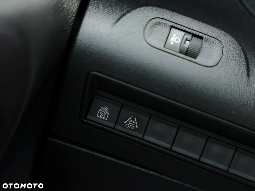 Peugeot Rifter 1.5 BlueHDI Allure Pack S&S - 33