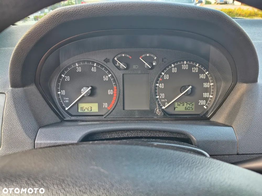 Skoda Fabia 1.4 16V Combi Comfort - 33