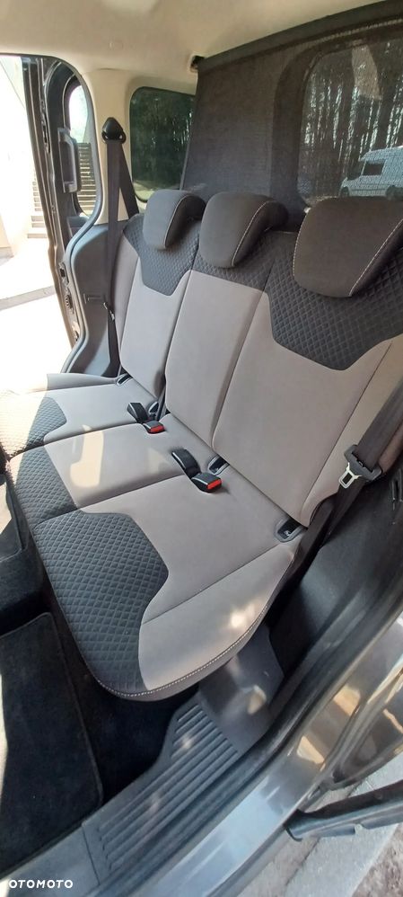 Ford Tourneo Courier 1.0 EcoBoost S&S Ambiente - 18