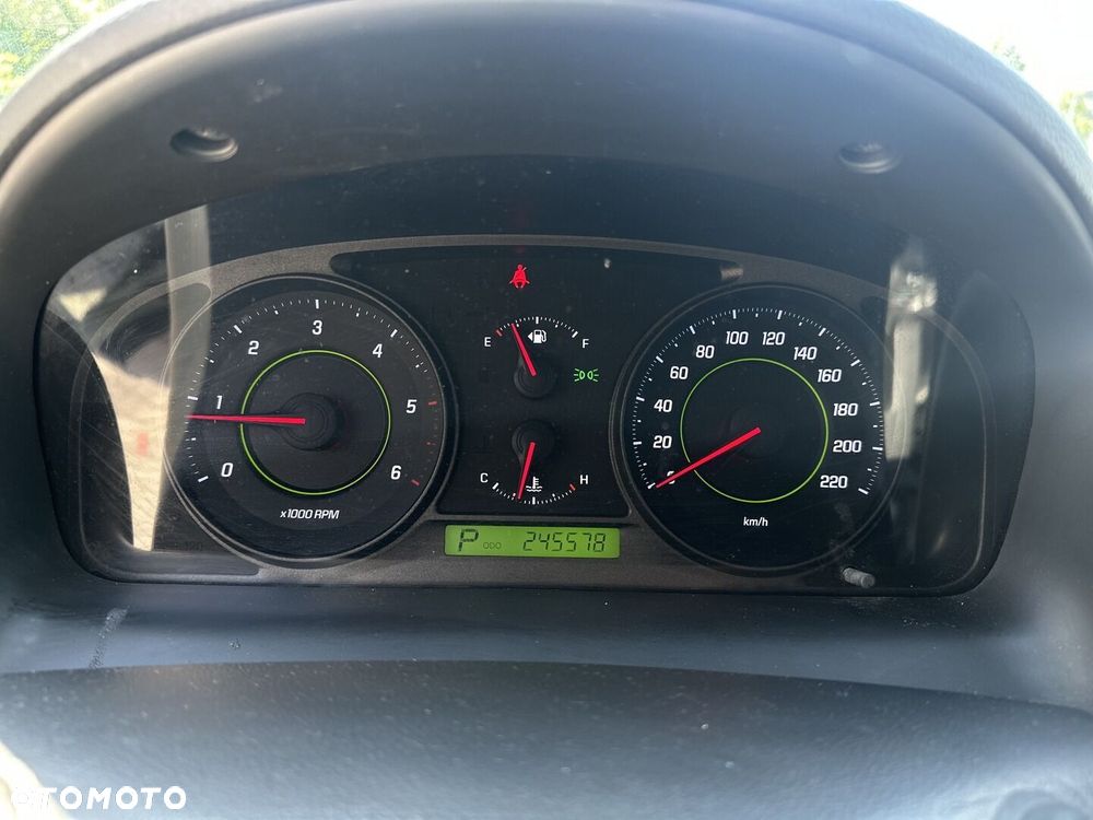 Chevrolet Captiva - 19