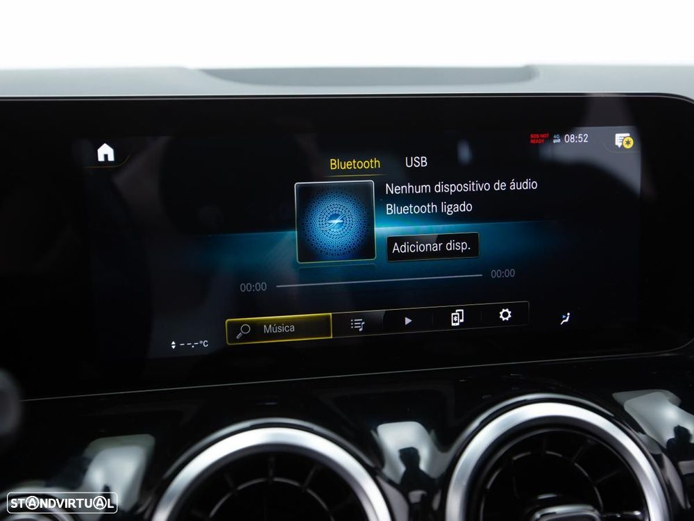Mercedes-Benz GLA 250 4Matic 8G-DCT - 30