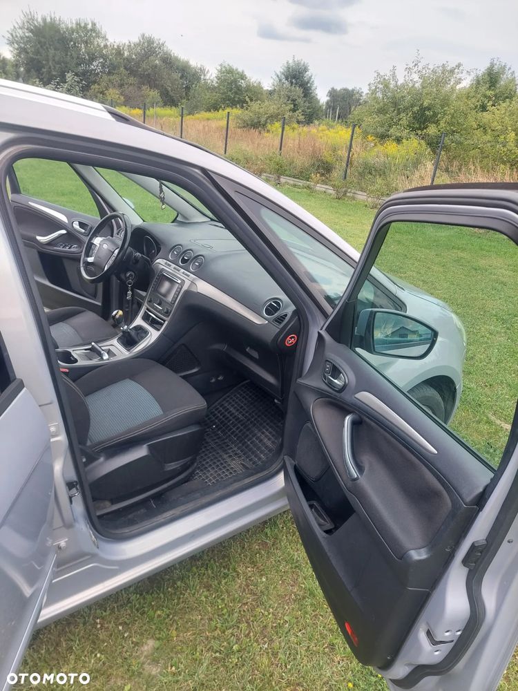 Ford Galaxy 2.0 TDCi Ghia - 8