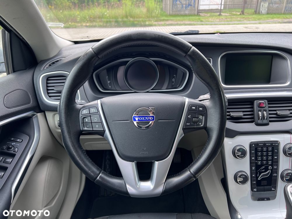 Volvo V40 D2 Momentum - 31