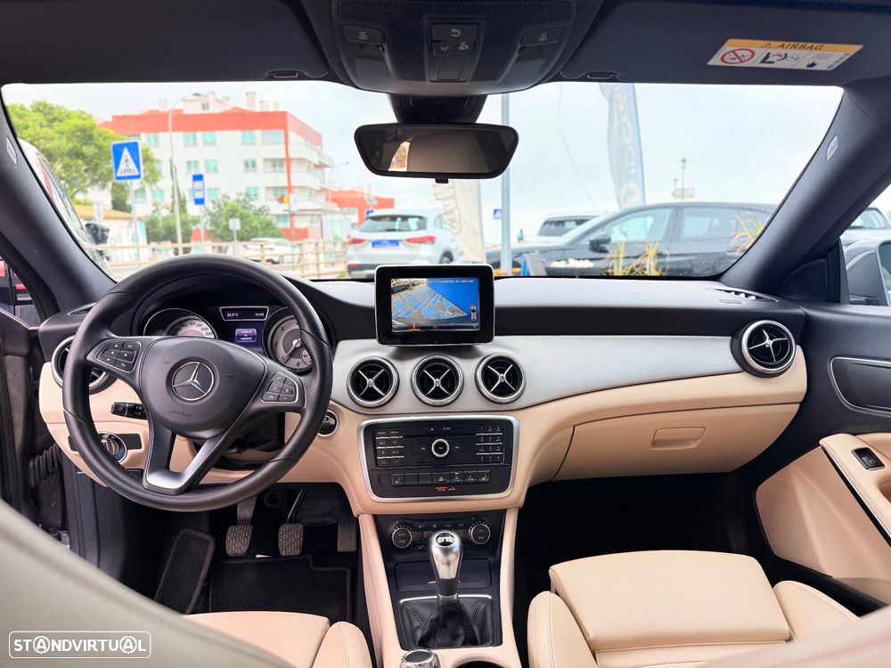 Mercedes-Benz CLA 180 d Peak Edition - 12