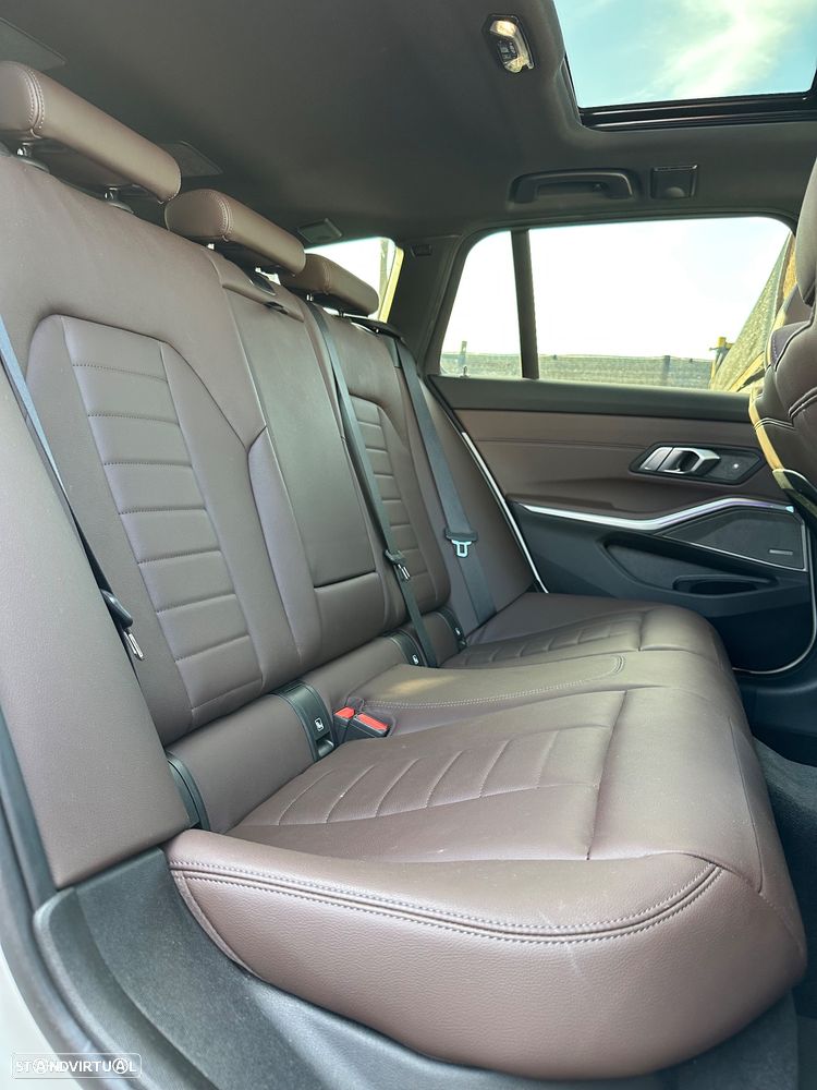 BMW 330 e Aut. Sport Line - 58